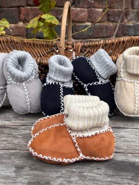 Babyschuhe Variantenbild Babyschuhe Variantenbild