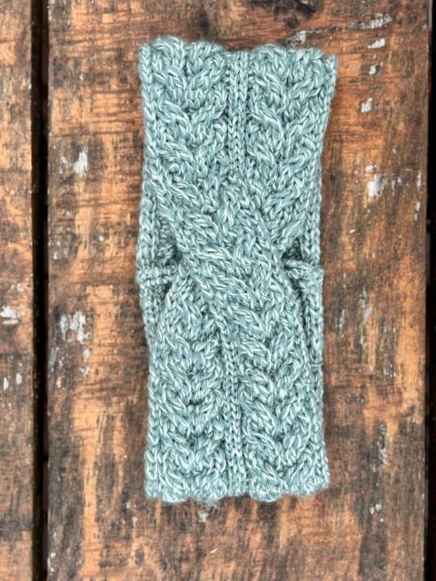 Stirnband aus Merinowolle lindgrün Stirnband aus Merinowolle lindgrün