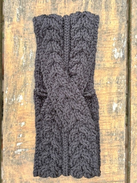 Stirnband aus Merinowolle schwarz Stirnband aus Merinowolle schwarz