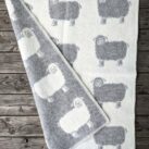 Wolldecke mit Schafmotiv klein grau natur
