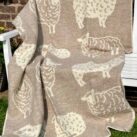 Wolldecke mit Schafmotiv beige natur