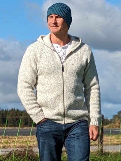Wolljacke mit Kapuze hellgrau