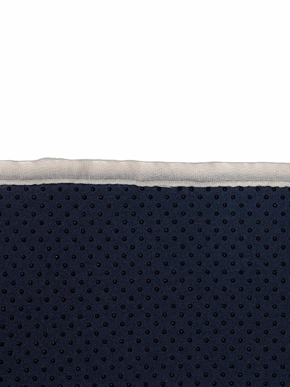 Yogamatte aus Schaffell Unterseite Detail Yogamatte aus Schaffell Unterseite Detail